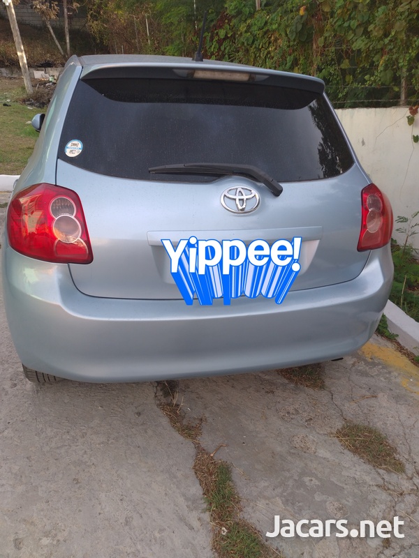 Toyota AURIS 1,5L 2007-3