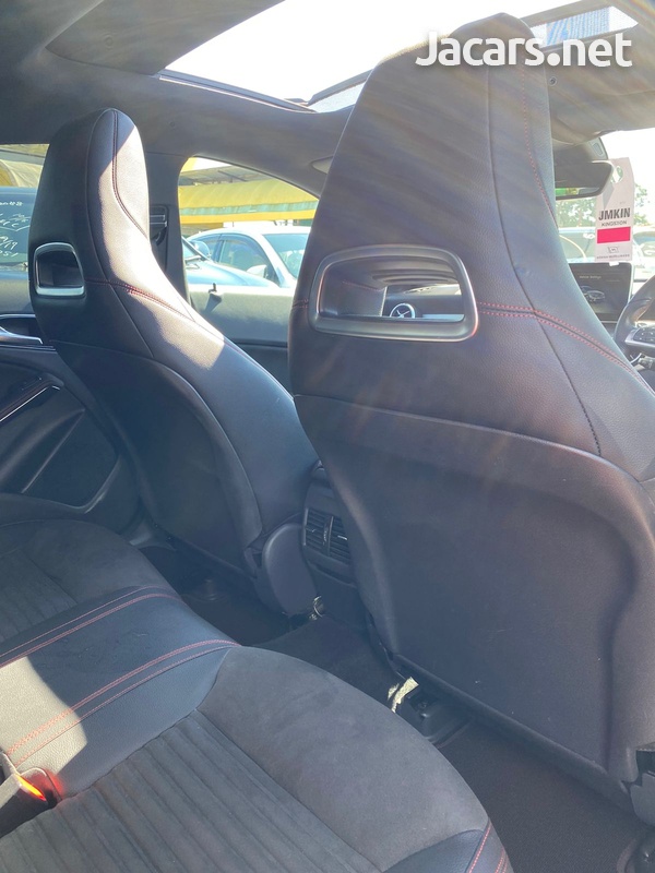 Mercedes-Benz CLA-Class 2,0L 2015-10