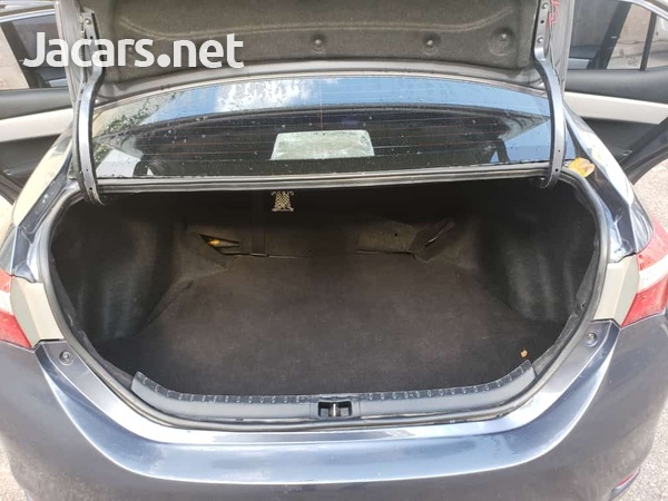 Toyota Corolla XLi 1,6L 2015-13