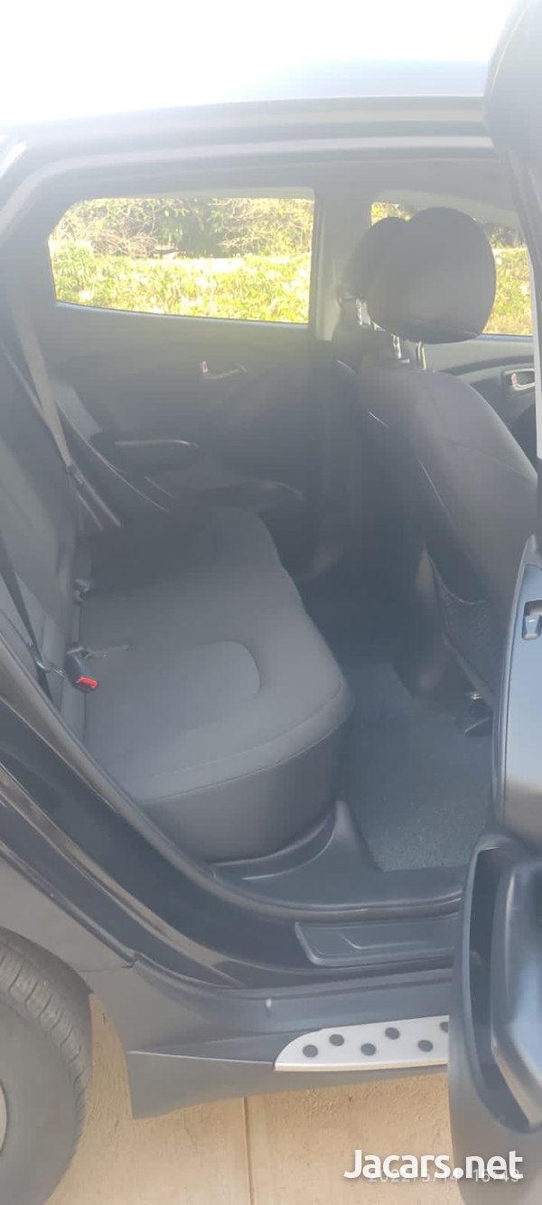 Hyundai Tucson 2,0L 2014-8