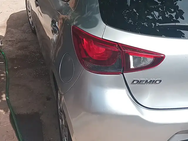 Mazda Demio 1,3L 2017, Kingston - 8