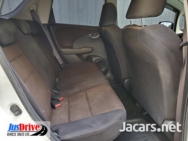 Honda Fit Shuttle 1,5L 2013-8