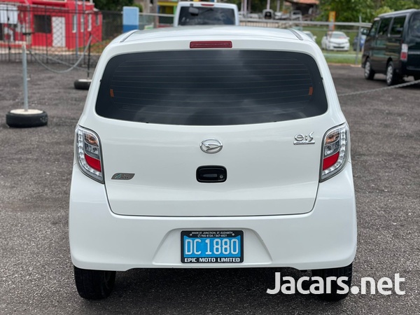 Daihatsu MIRA 0,7L 2015-5
