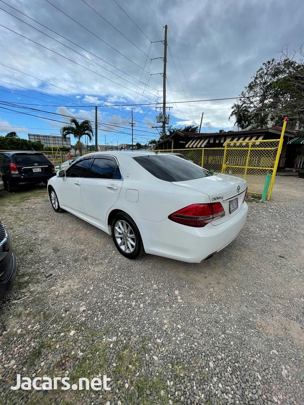 Toyota Crown 3,5L 2011-7