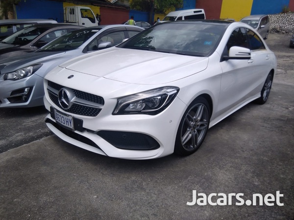 Mercedes-Benz GLA-Class 1,6L 2018-1