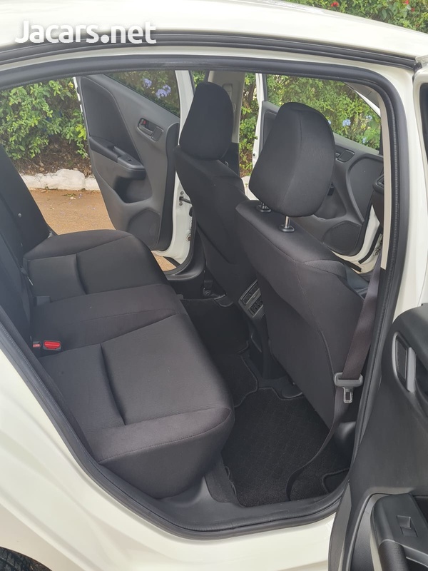 Honda Grace 1,5L 2015-8