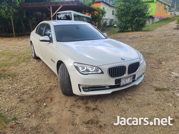BMW 7-Series 2,0L 2013-1