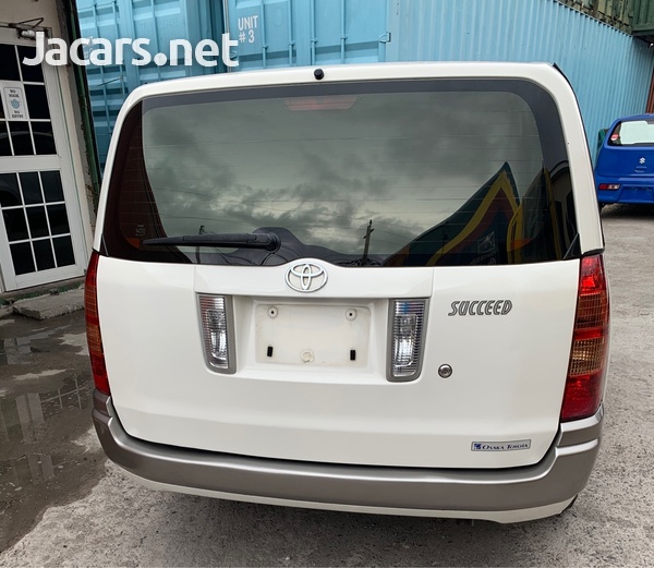 Toyota Succeed 1,5L 2014-4