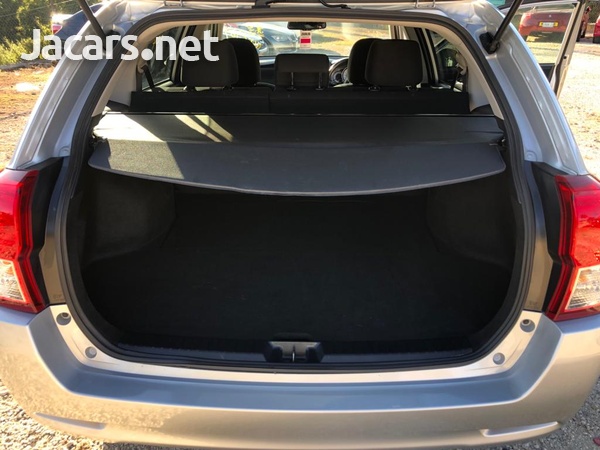 Toyota Fielder 1,8L 2012-10