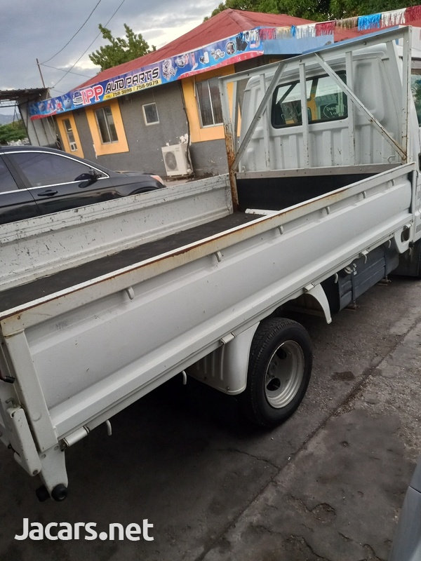 2013 Nissan Vannette Truck with long bed-7