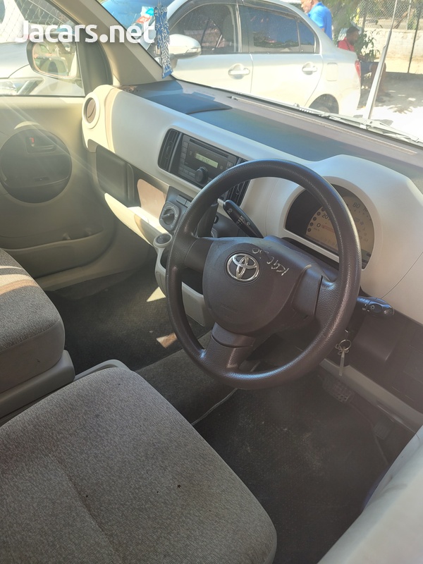 Toyota Passo 1,0L 2012