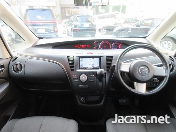 Mazda Biante 1,8L 2012-5
