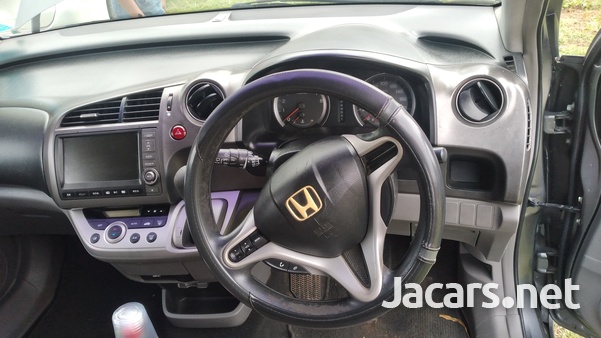 Honda Stream 1,8L 2010-6