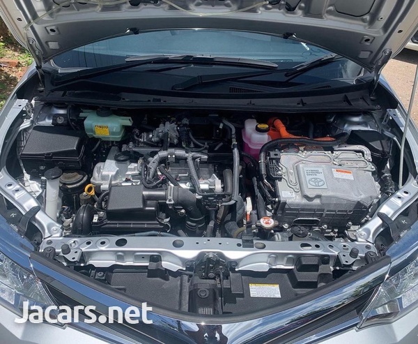 Toyota Axio 1,5L 2017-10