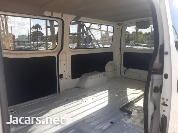 Nissan Caravan 2,0L 2016-7