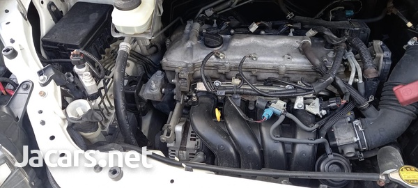Toyota Voxy 2012-4