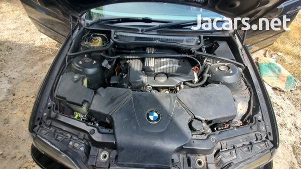 BMW 3-Series 2,0L 2004-5