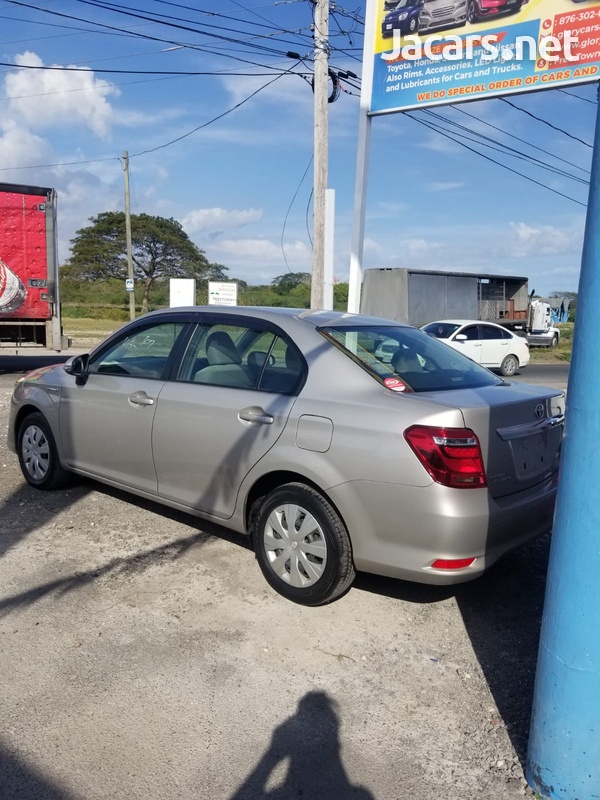Toyota Axio 1,5L 2016-5