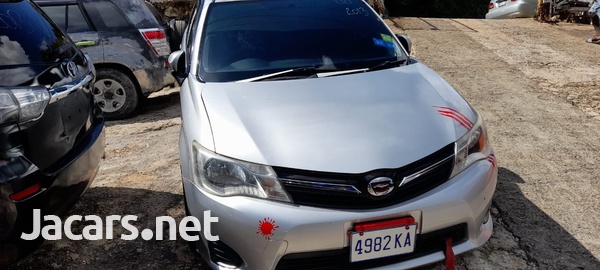 Toyota Fielder 1,5L 2013-1