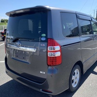 Toyota Noah 2,0L 2013 Toyota Noah 2,0L 2013