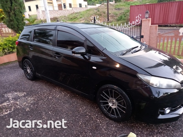 Toyota Wish 1,8L 2011-10