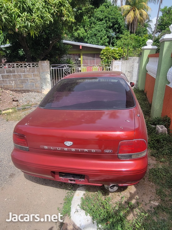 Nissan Bluebird 2,0L 1992-4
