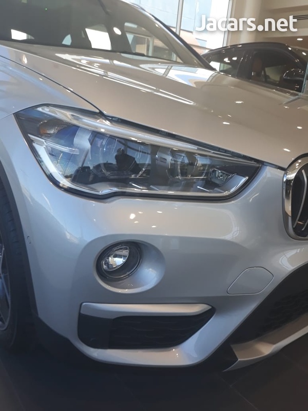 BMW X1 1,9L 2019-7