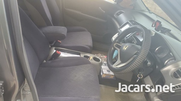 Honda Stream 1,8L 2011-8