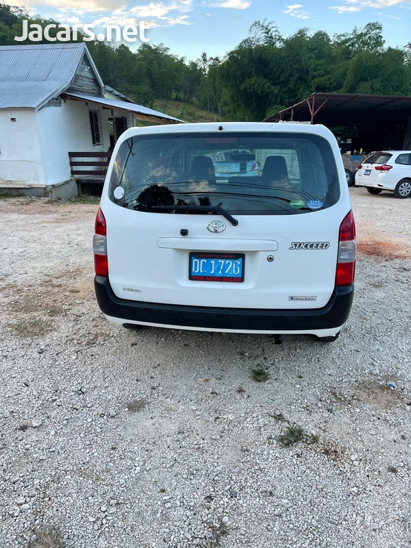 Toyota Probox 1,5L 2016-5