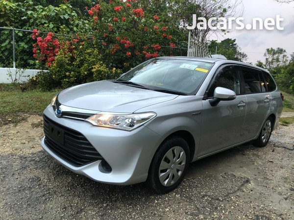 Toyota Fielder 1,8L 2016-1