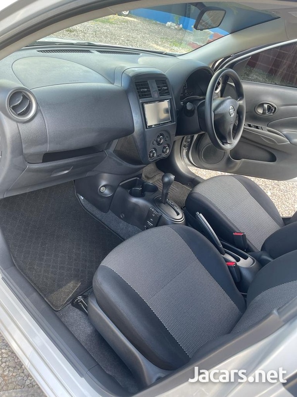 Nissan Latio 1,3L 2016-8