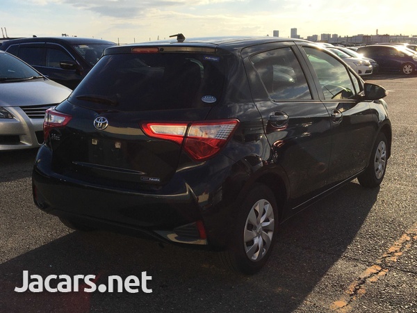 Toyota Vitz 1,0L 2019-5