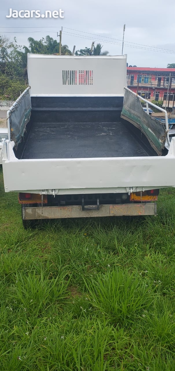 2005 Isuzu forward 5 ton truck-7
