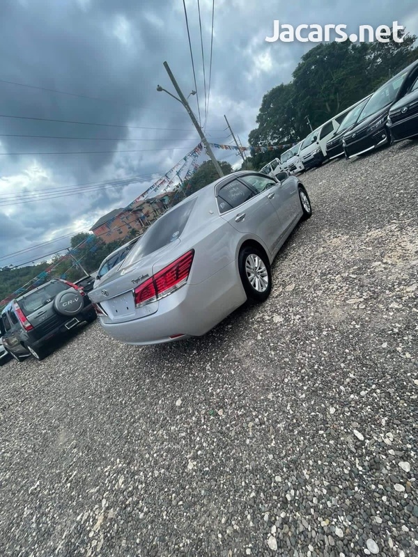 Toyota Crown 3,5L 2013-9
