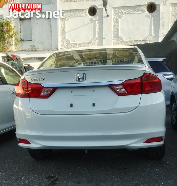 Honda Grace 1,5L 2017-14