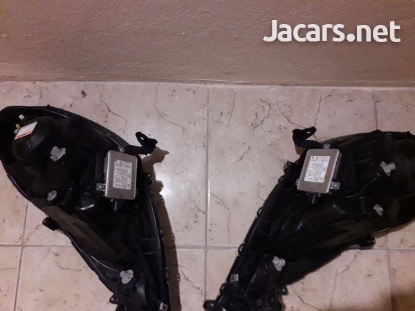 Honda Fit RS HID headlights-2