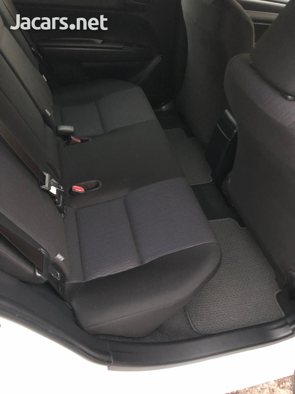 Toyota Fielder 1,6L 2016-6