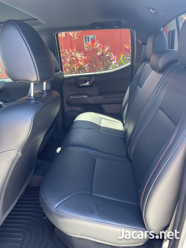 Toyota Tacoma 3,5L 2019-10