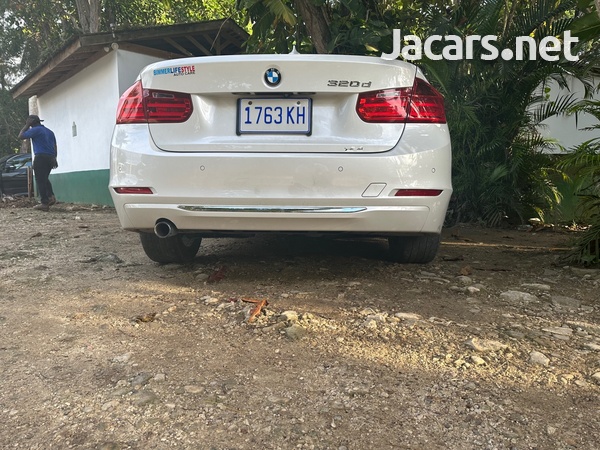 BMW 3-Series 2,0L 2013-12