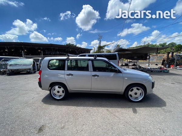 Toyota Probox 1,3L 2017-7