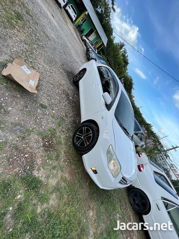 Toyota Axio 1,5L 2011-7