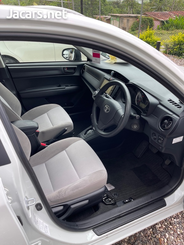 Toyota Axio 1,5L 2017-5