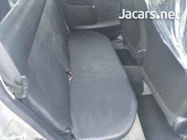 Toyota Probox 1,5L 2016-10