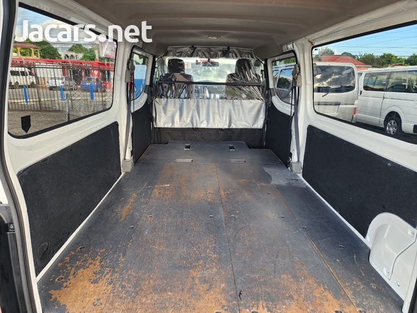 Nissan Caravan 2,0L 2016-10