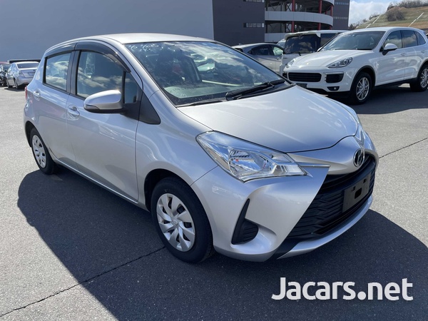 Toyota Vitz 1,0L 2017-1