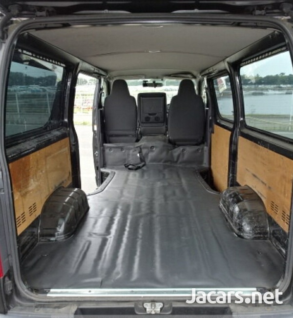2017 HIACE BUS DIESEL-5