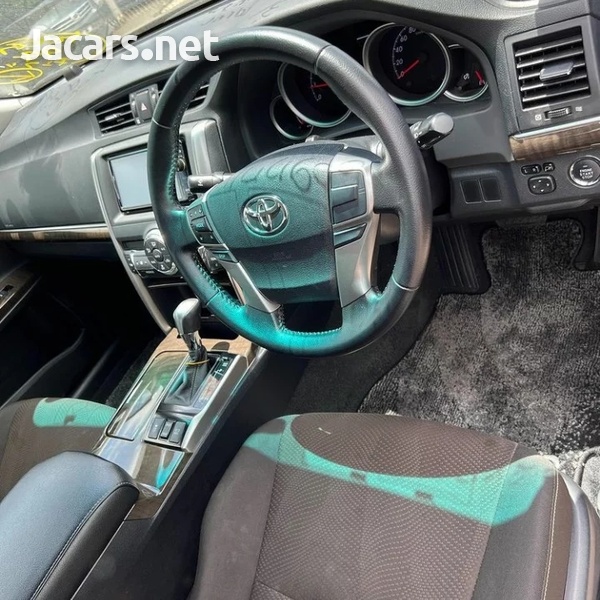 Toyota Mark X 2,5L 2016-6