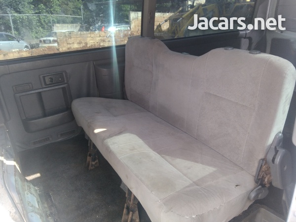 Nissan Caravan 3,0L 2005-6