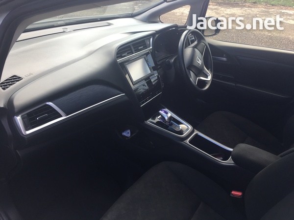 Honda Shuttle 1,4L 2017-8
