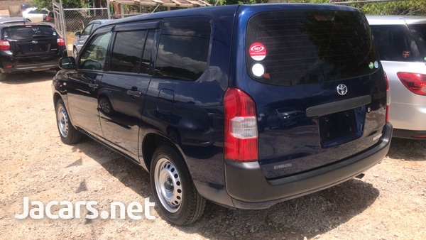 Toyota Probox 1,5L 2017-5
